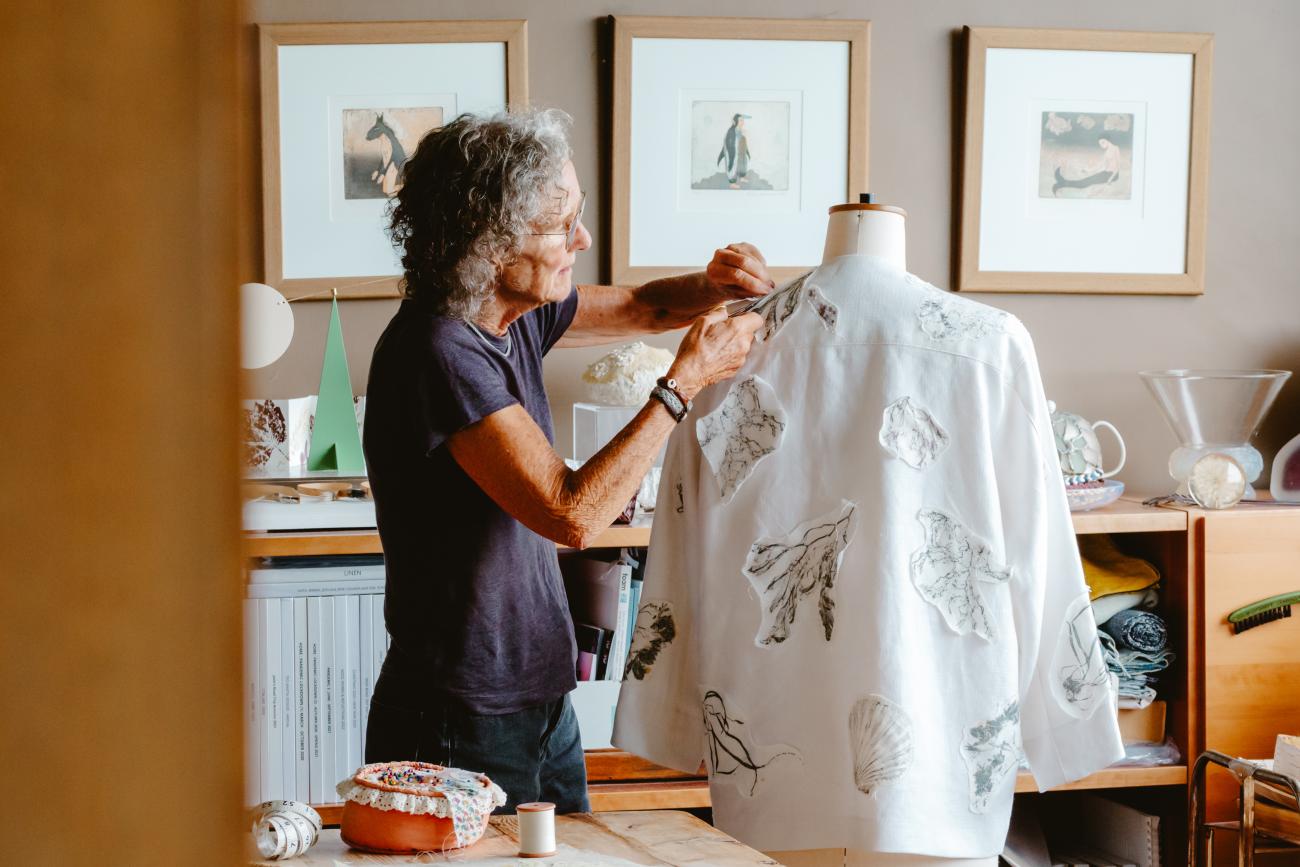 Jane McCann working on a mannequin
